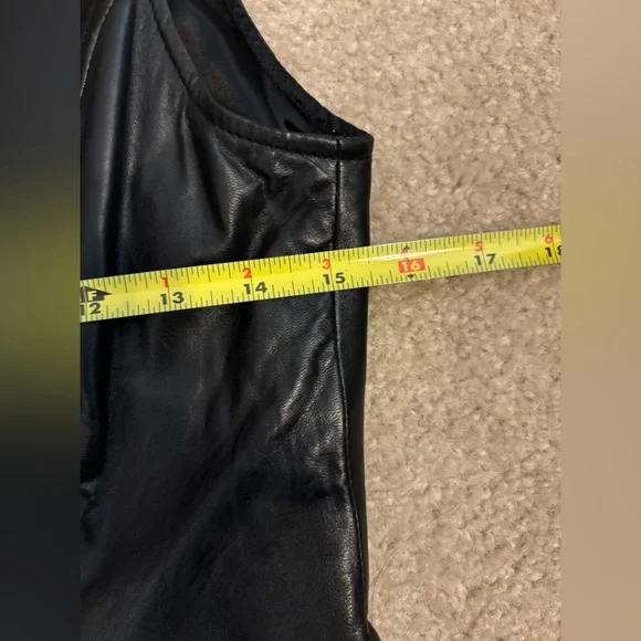 Siena Studio Vintage Leather Gold Accent Full Zip Black Vest Women’s Size Small - Picture 9 of 13